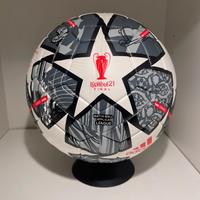 pallone champion 2021