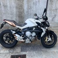 Mv Agusta 675 trepistoni 9500 km