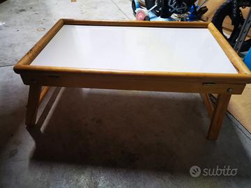 Vassoio da colazione in legno per letto 