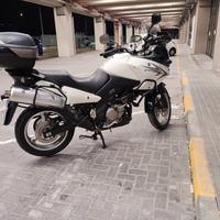 Suzuki V-strom 650 DL TENUTA SEMPRE IN GARAGE 
