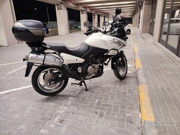 Suzuki V-strom 650 DL TENUTA SEMPRE IN GARAGE 