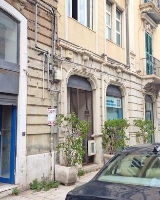 Via Ghibellina, Locale comm.le mq 70