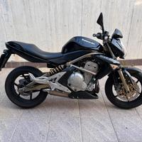 Kawasaki Er6n per