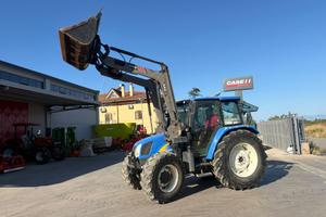 NEW HOLLAND TLA 90 + MAILLEUX U408