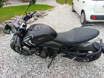 Triumph Trident 660 