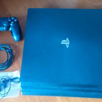 Playstation 4 Pro 1 TB (SOLO CONSEGNA A MANO)