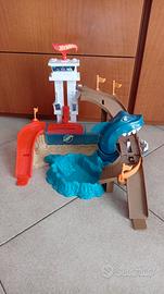 Pista Hot Wheels Squalo con Rampa