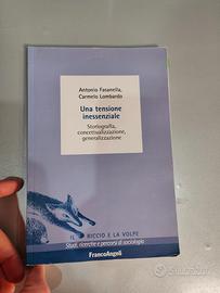 Una tensione inessenziale. Storiografia