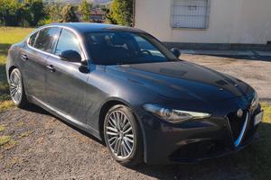 Giulia 2.2 180 cv