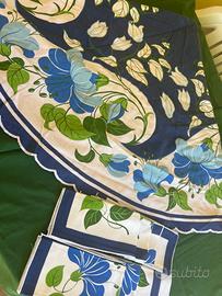 TOVAGLIA TONDA MOTIVO FLOREALE CON TOVAGLIOLI