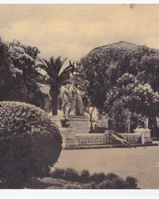 Cartolina di Foggia - Monumento ai Caduti