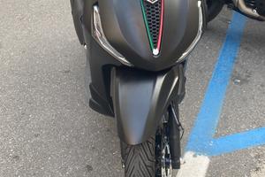 Paggio Beverly 400 maggio 2024 deep black