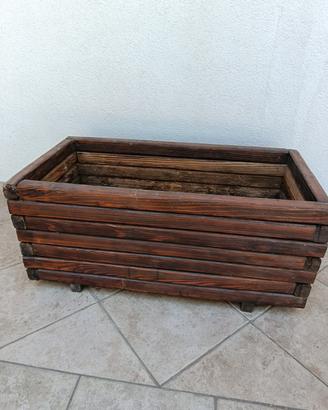 fioriera in legno 