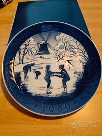 Piatto Royal Copenaghen 1989 originale