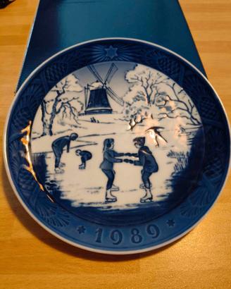 Piatto Royal Copenaghen 1989 originale
