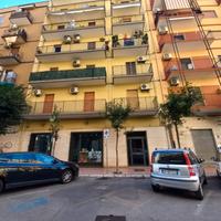 Via Salento ampio 3 vani con terrazzino