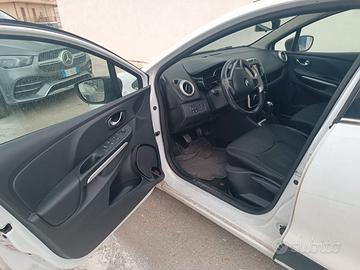 RENAULT Clio 4ª serie - 2015