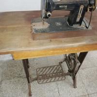macchina cucire antica