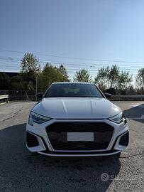 Audi A3 35 2.0 tdi S line Edition - S tronic