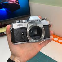 Yashica FR