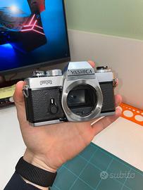 Yashica FR