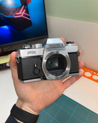 Yashica FR