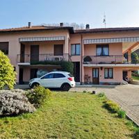 Stupenda villa bifamiliare con ampio parco privato