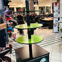 Espositore quattro ripiani