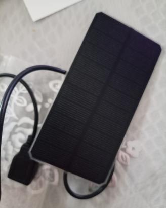 caricabatterie solare telefonino
