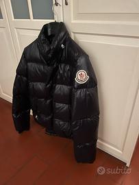 moncler come nuovo.