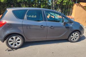 auto meriva opel