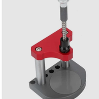 Attrezzo per quadranti orologio