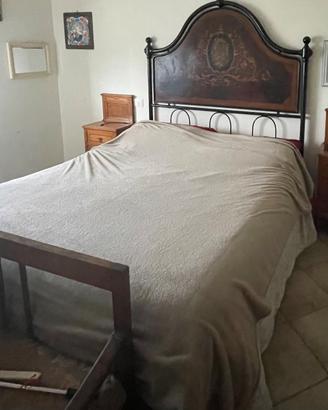 Letto e comodini in stile liberty siciliano