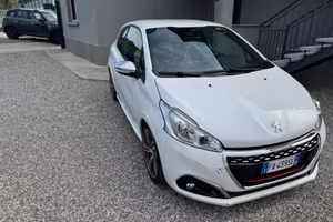 Peugeot 208 THP S&S 3 porte GTi sport