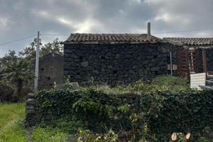 Casetta più terreno