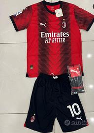 Kit completo Milan 2023/2024