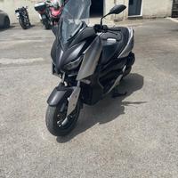 Yamaha X-max 300
