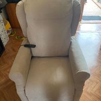 Poltrona elettrica condizioni eccellenti