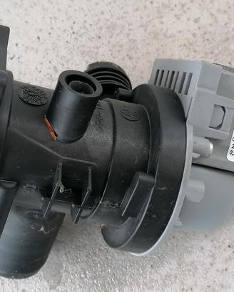 Lavatrice  indesit elettropompa e manicotti
