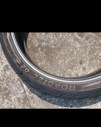 Metzeler roadtec 02