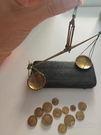 Antica Bilancia Monetaria XIX Secolo con Scatola