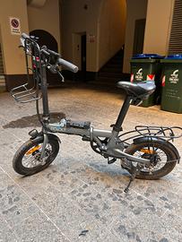 Bicicletta elettrica pieghevole