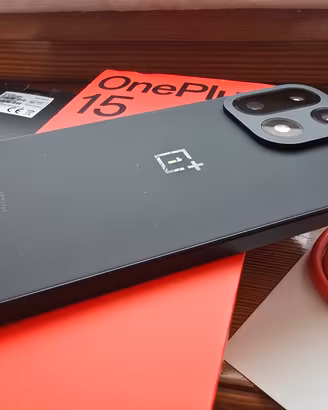 OnePlus 15 512Gb/ 16 Ram  