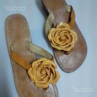 Sandali infradito con fiore cuoio n. 39