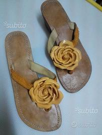 Sandali infradito con fiore cuoio n. 39