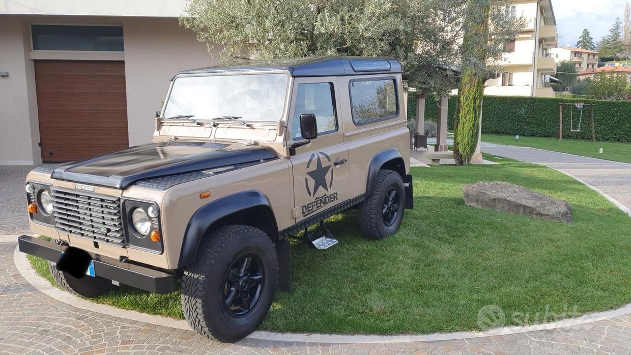 Land Rover Defender