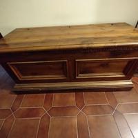 Cassapanca in legno
