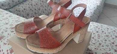 Scarpa Donna Aperta con Tacco e Laccio