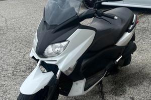 Yamaha xmax 250
