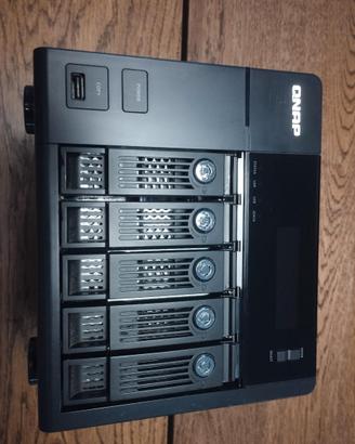 NAS QNAP TS-559 Pro + 5 HDD 6TB (30TB totali) – Pr